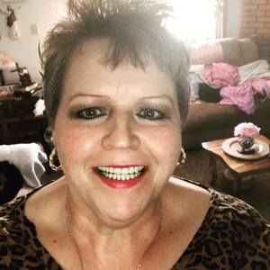 Meet your Posher, Debbie